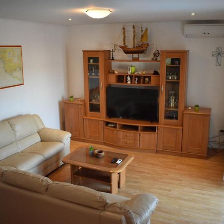 Holiday Home - Marija Šibenik Eksteriør bilde